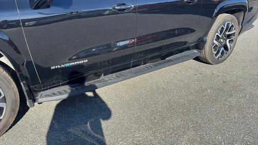 2025 Chevrolet Silverado EV RST