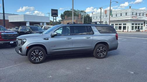 2023 GMC Yukon XL AT4