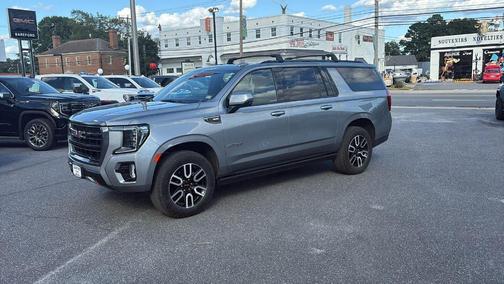 2023 GMC Yukon XL AT4