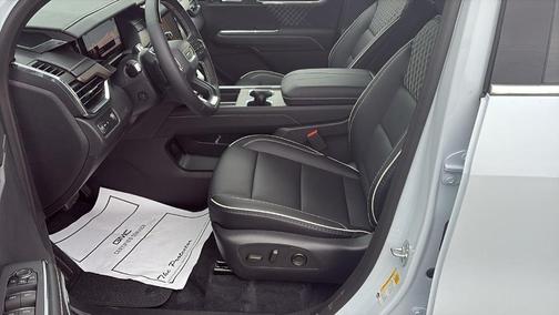 2026 GMC Acadia FWD Denali