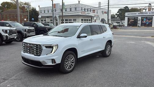 2026 GMC Acadia FWD Denali