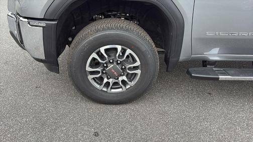 2026 GMC Sierra 2500 SLE