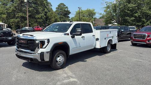 2025 GMC Sierra 3500 Pro
