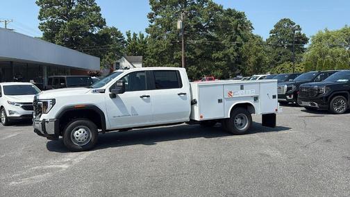 2025 GMC Sierra 3500 Pro