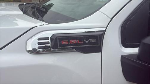 Summit White 2026 GMC Sierra 2500 Pro