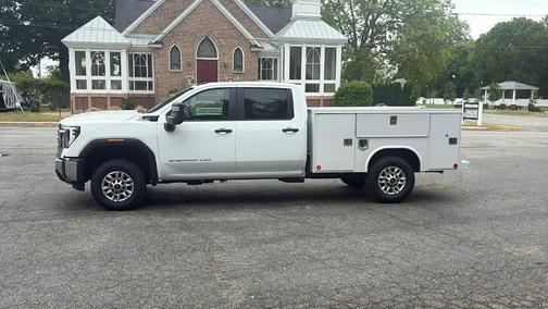 Summit White 2026 GMC Sierra 2500 Pro