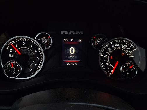 2024 RAM 2500 Big Horn Crew Cab 4x4 6'4' Box