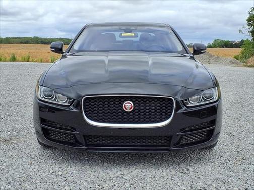 2017 Jaguar XE 25t Prestige