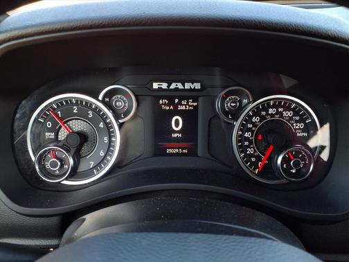 2024 RAM 2500 Big Horn Crew Cab 4x4 6'4' Box