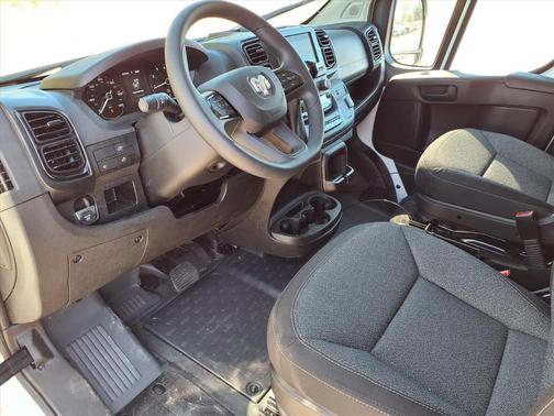 2025 RAM ProMaster 2500 Tradesman