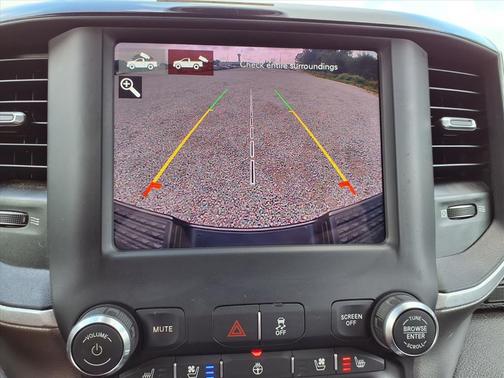 2020 RAM 2500 Laramie Crew Cab 4X4 6'4' Box