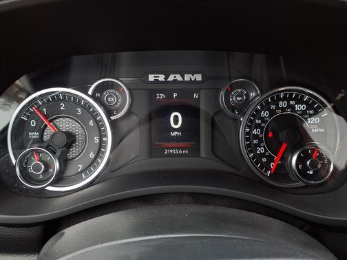 2024 RAM 2500 Big Horn Crew Cab 4x4 6'4' Box