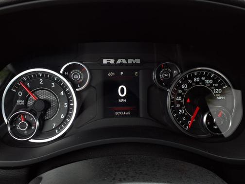 2024 RAM 2500 Big Horn Crew Cab 4x4 6'4' Box