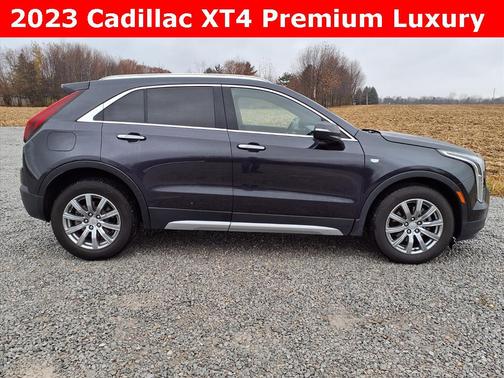 2023 Cadillac XT4 Premium Luxury