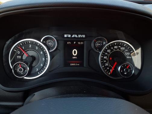 2024 RAM 2500 Big Horn Crew Cab 4x4 6'4' Box