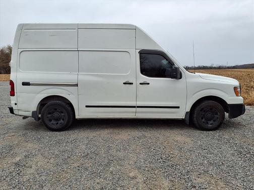 2013 Nissan NV Cargo NV1500 SL V8