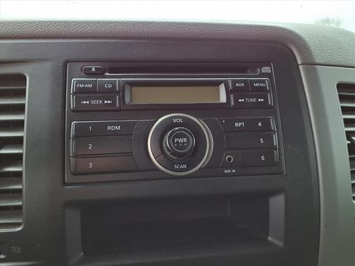 2013 Nissan NV Cargo NV1500 SL V8