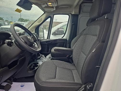 2025 RAM ProMaster 2500 Tradesman