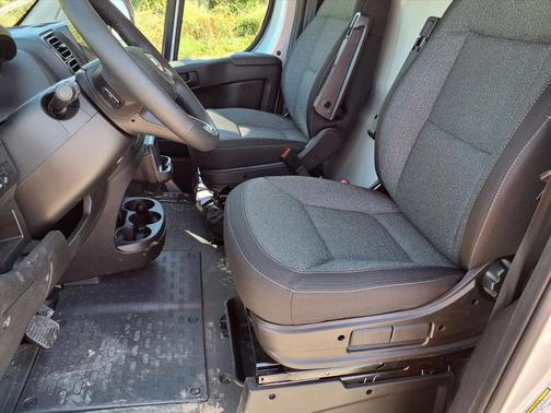 2025 RAM ProMaster 2500 Tradesman