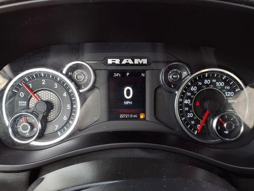 2024 RAM 2500 Big Horn Crew Cab 4x4 6'4' Box