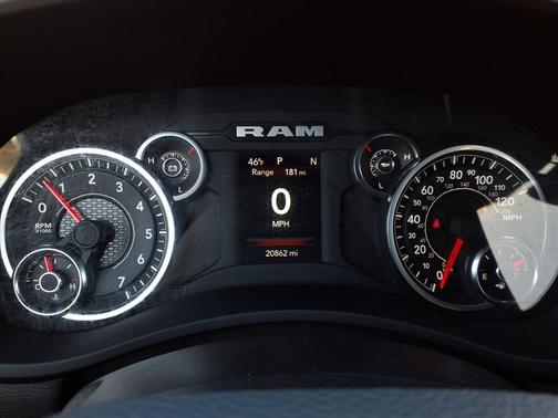 2024 RAM 2500 Big Horn Crew Cab 4x4 6'4' Box