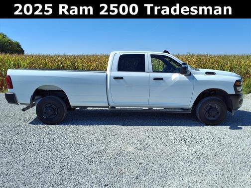 2025 RAM 2500 Tradesman Crew Cab 4x4 8' Box