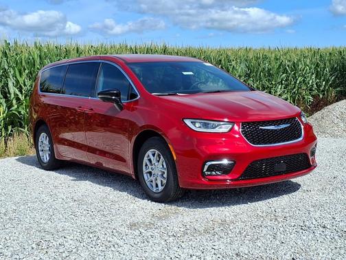 2025 Chrysler Pacifica L