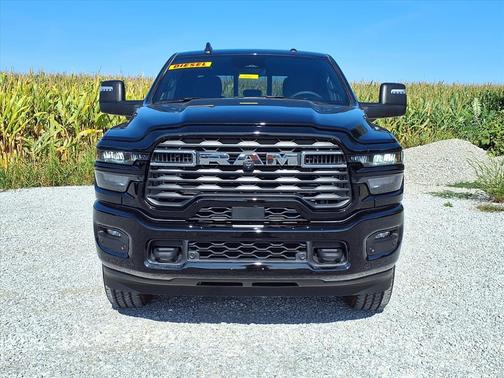 2025 RAM 2500 Big Horn Crew Cab 4x4 6'4' Box