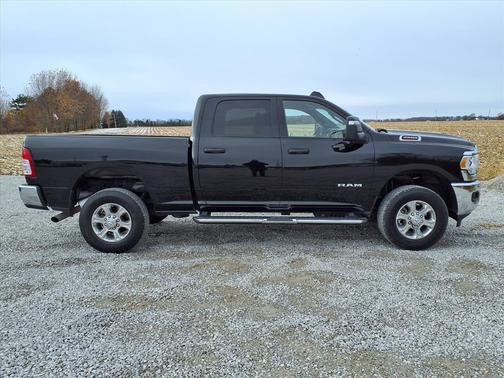 2024 RAM 2500 Big Horn Crew Cab 4x4 6'4' Box