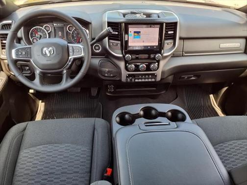 2025 RAM 2500 Big Horn Crew Cab 4x4 6'4' Box
