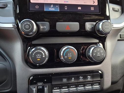 2025 RAM 2500 Big Horn Crew Cab 4x4 6'4' Box