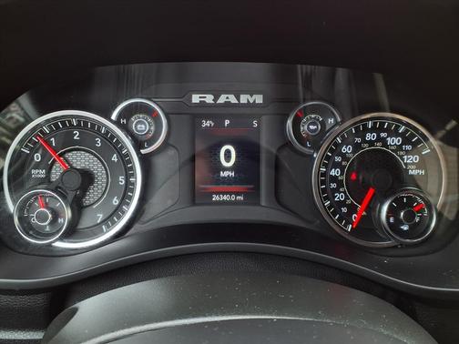 2024 RAM 2500 Big Horn Crew Cab 4x4 6'4' Box