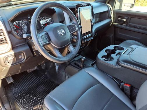 2024 RAM 2500 Tradesman Crew Cab 4x4 6'4' Box