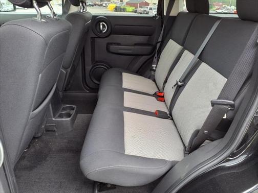 2010 Dodge Nitro SE