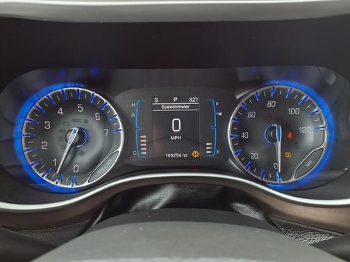 2017 Chrysler Pacifica Touring-L