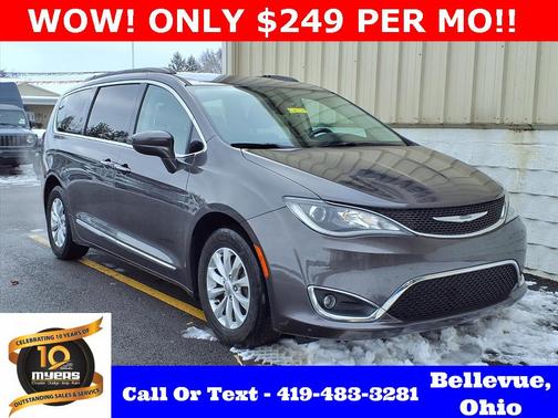 2017 Chrysler Pacifica Touring-L