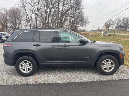 2024 Jeep Grand Cherokee Laredo