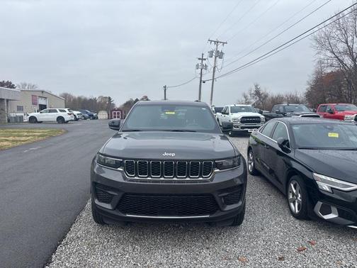 2024 Jeep Grand Cherokee Laredo
