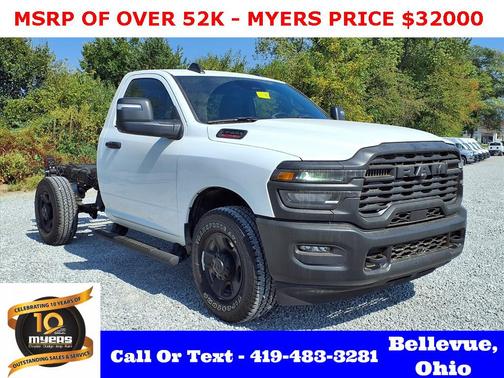 2025 RAM 3500 Tradesman Regular Cab 4x2 8' Box