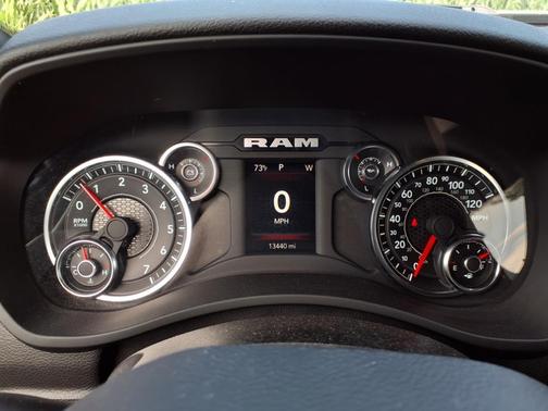 2024 RAM 2500 Big Horn Crew Cab 4x4 6'4' Box