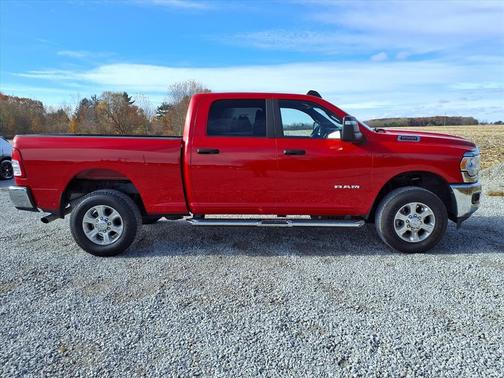 2024 RAM 2500 Big Horn Crew Cab 4x4 6'4' Box