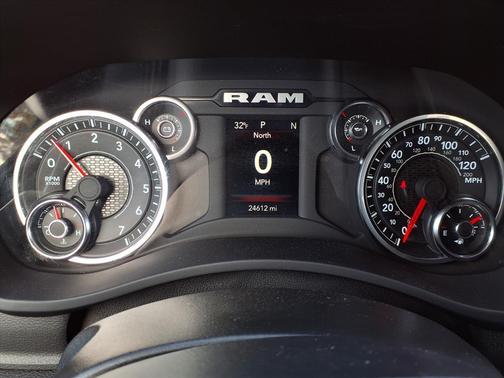 2024 RAM 2500 Big Horn Crew Cab 4x4 6'4' Box