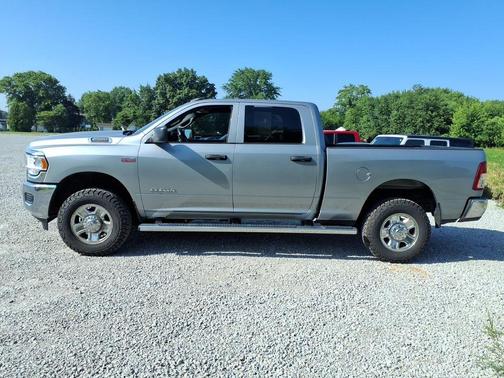 Billet Silver Metallic Clearcoat 2022 RAM 2500 Tradesman