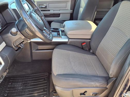 2012 RAM 1500 SLT