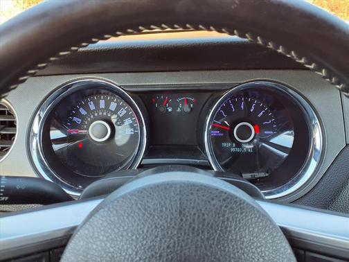 2014 Ford Mustang V6