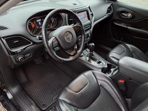 2019 Jeep Cherokee Altitude