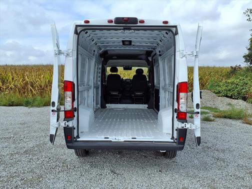 2025 RAM ProMaster 2500 Tradesman