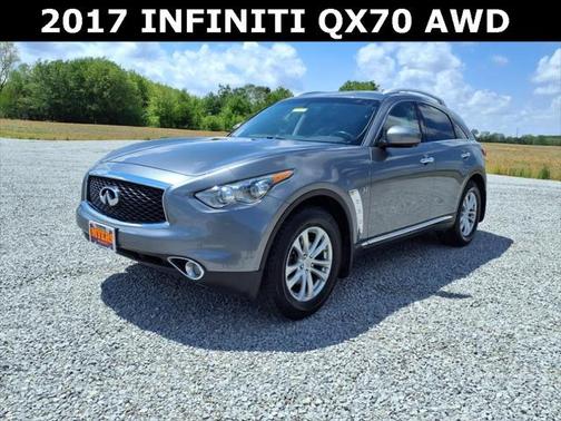 2017 INFINITI QX70 Base