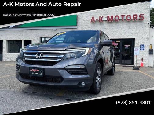 Modern Steel Metallic 2017 Honda Pilot EX-L