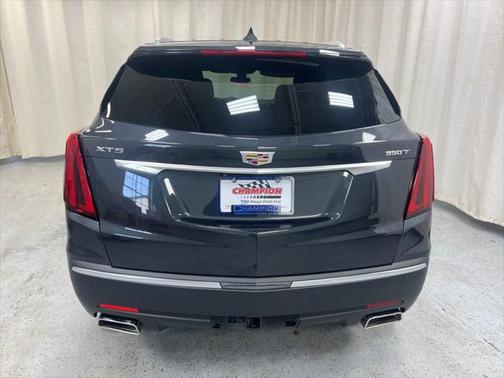 2022 Cadillac XT5 Luxury